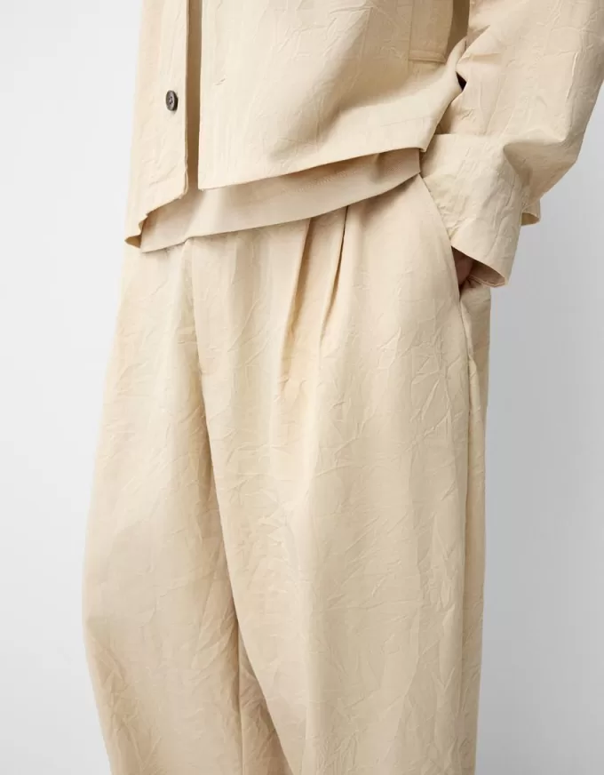 Super baggy creased pants