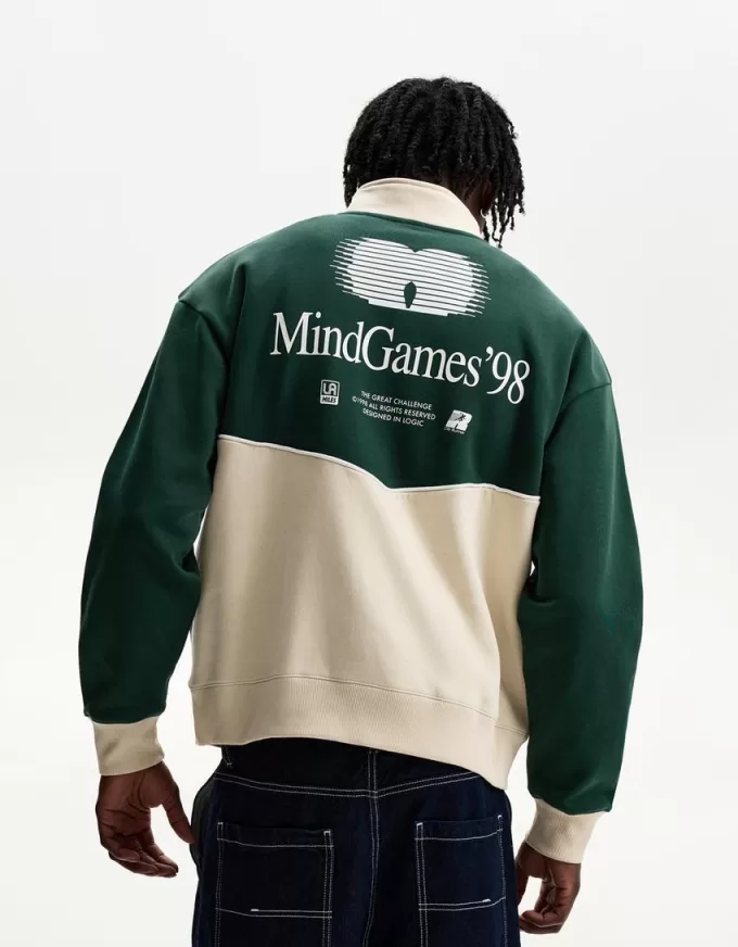 Sweatshirt with contrasting zipper Sweatshirt with contrasting zipper