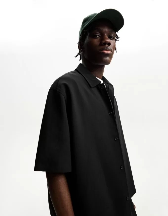 Tailored short sleeve boxy fit shirt