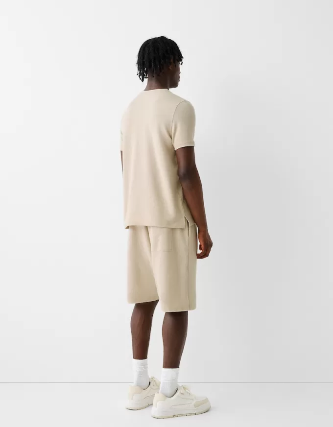 Textured short sleeve T-shirt Textured short sleeve T-shirt