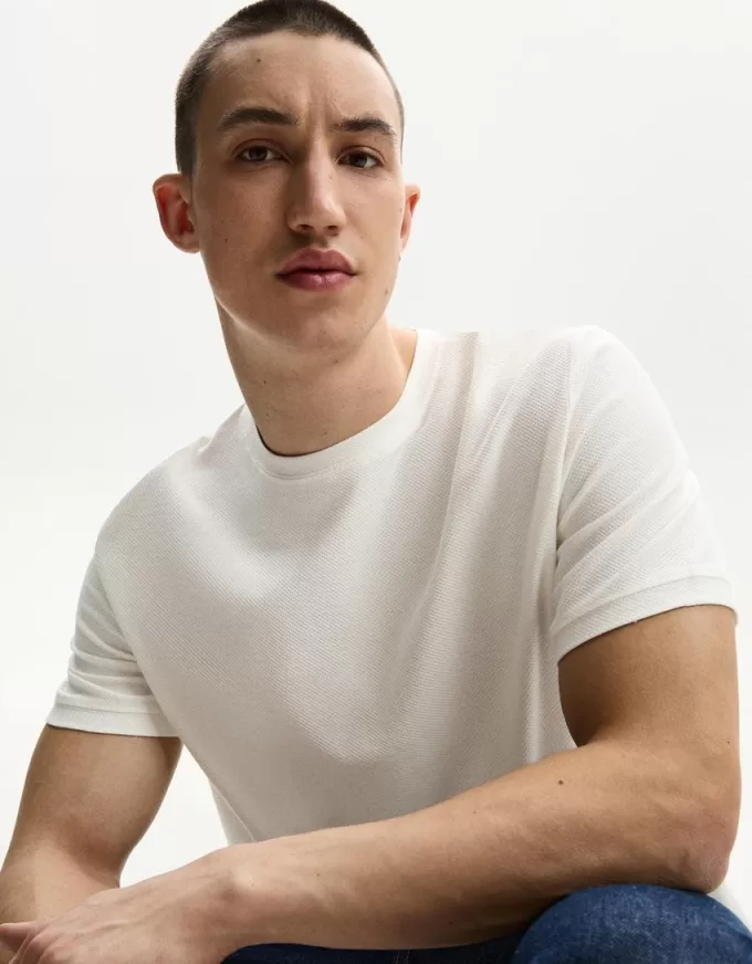 Textured short sleeve T-shirt