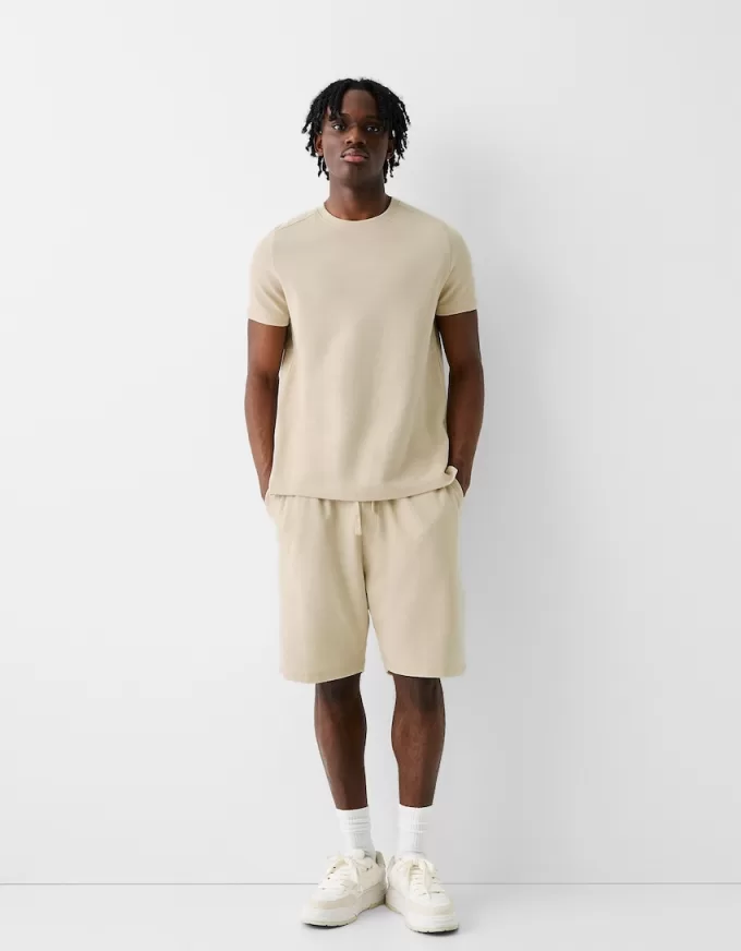 Textured short sleeve T-shirt Textured short sleeve T-shirt