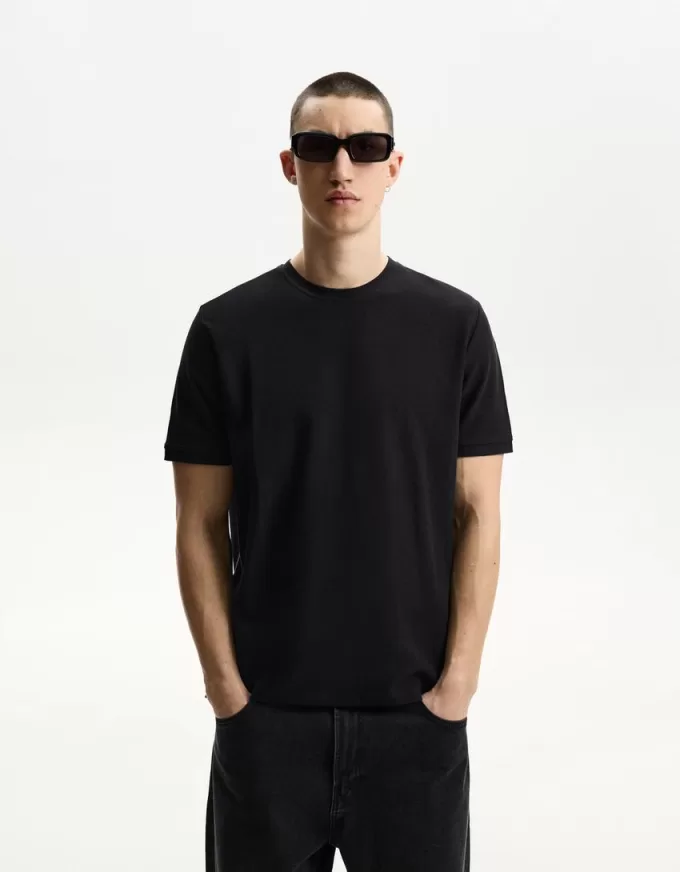 Textured short sleeve T-shirt Textured short sleeve T-shirt