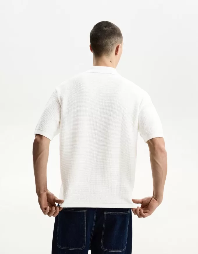 Textured short sleeve shirt