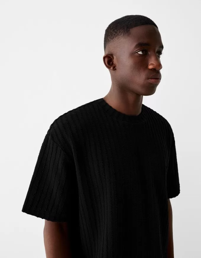 Textured striped short sleeve T-shirt