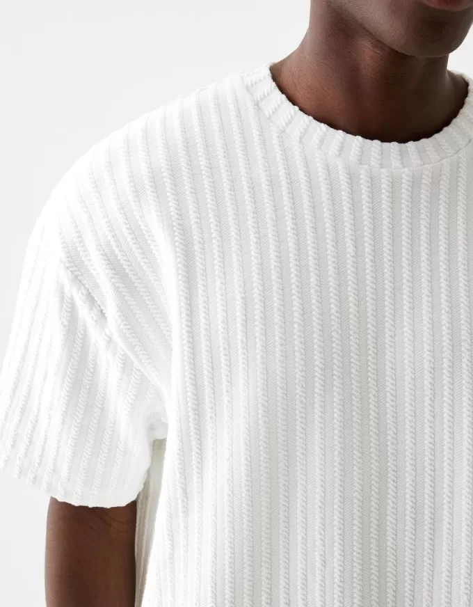 Textured striped short sleeve T-shirt Textured striped short sleeve T-shirt