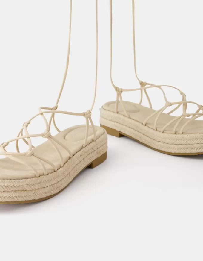 Tied flat jute sandals Tied flat jute sandals