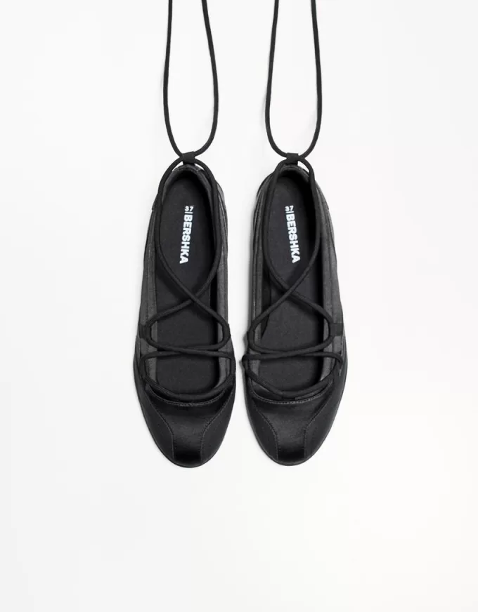 Tied sporty ballerinas