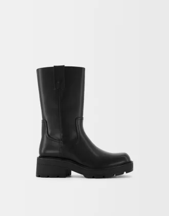 Track sole mid-calf flat ankle boots