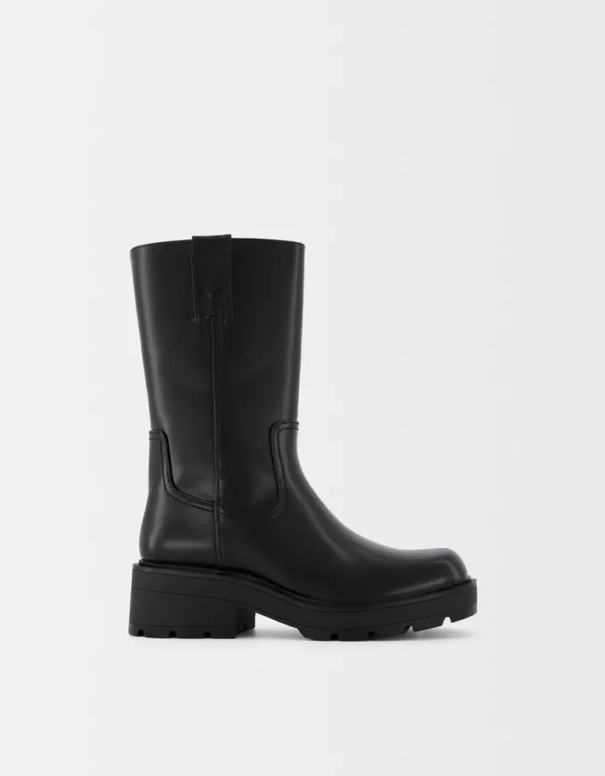 Track sole mid-calf flat ankle boots Track sole mid-calf flat ankle boots