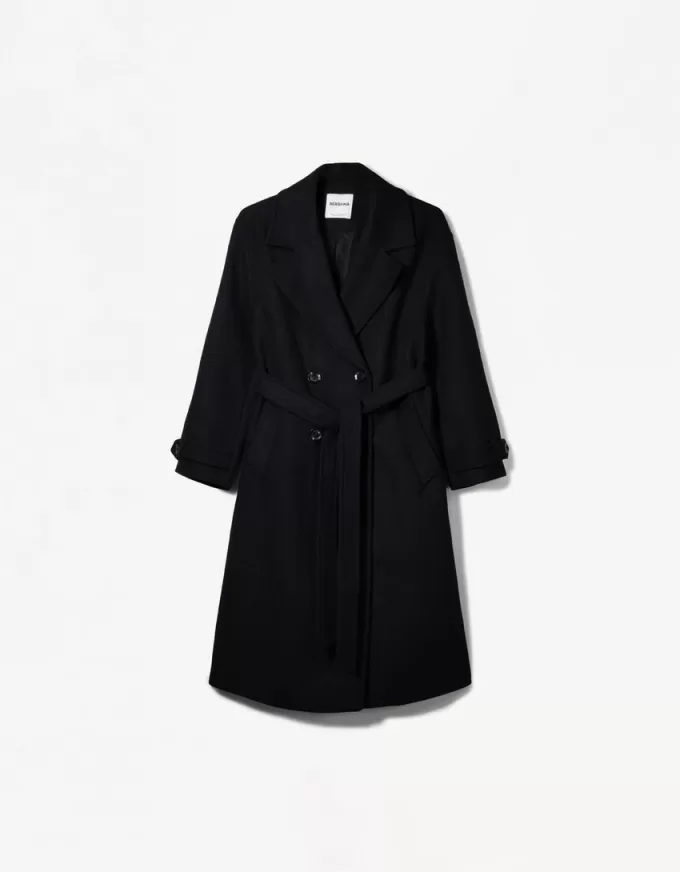 Animal print kitten-heel shoes