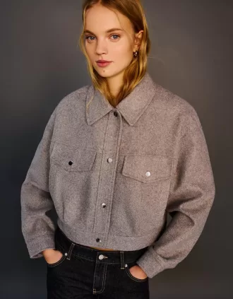 Linen blend halterneck crop top Linen blend halterneck crop top