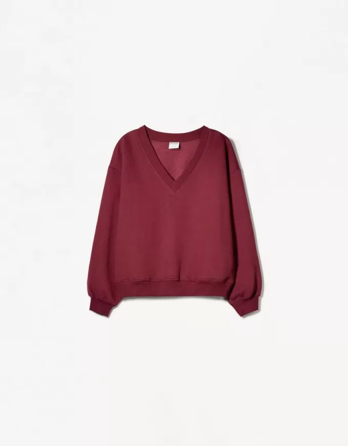 V-neck sweater V-neck sweater