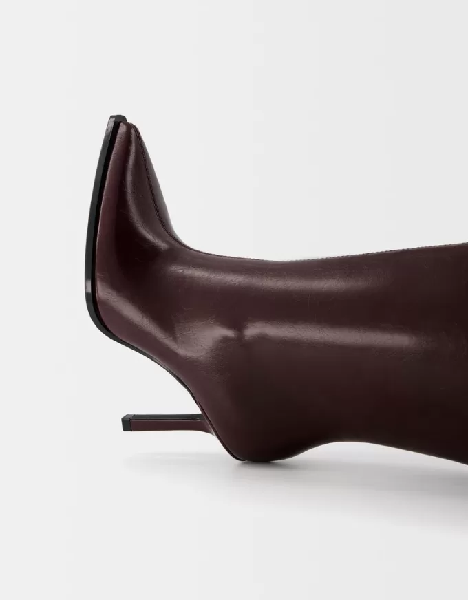 Wide-calf high-heel boots
