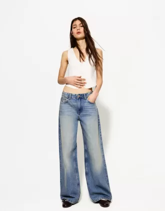 Wide-leg jeans