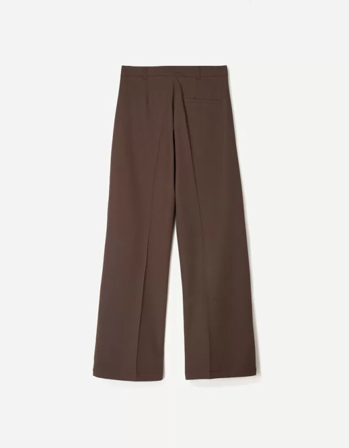 Wide-leg pants