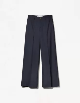 Wide-leg pants