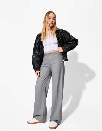 Wide-leg pants
